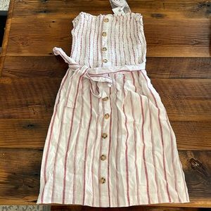 NWT Abercrombie & Fitch dress with belt. Size XS